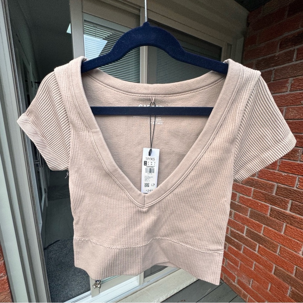Garage Sonia Seamless Plunge Tee